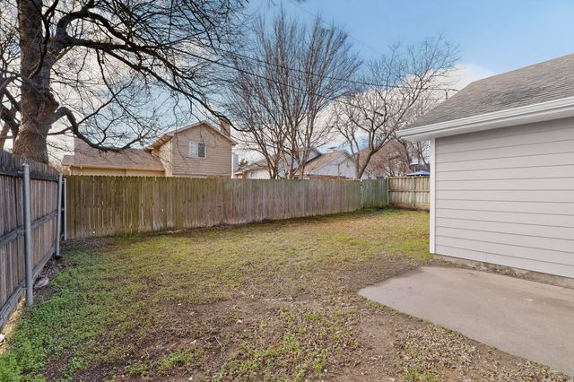 917 Richards Drive, Cedar Hill, TX 75104