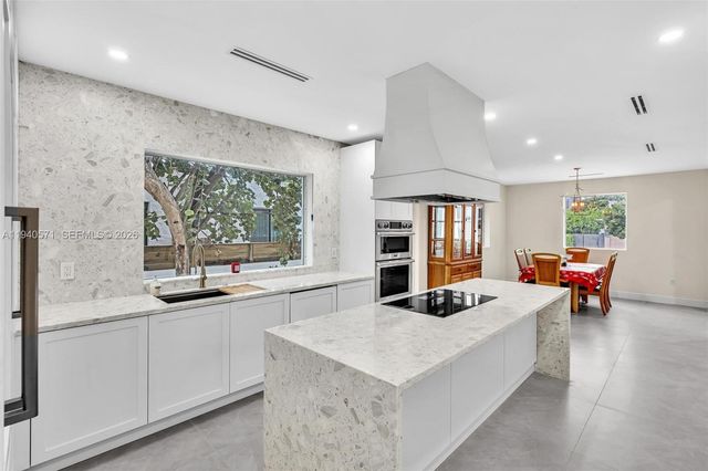 1636 SW 9th St, Miami, FL 33135