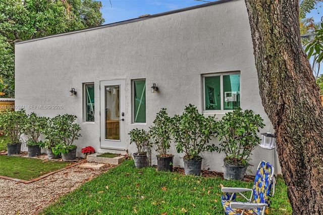 1636 SW 9th St, Miami, FL 33135