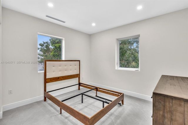 1636 SW 9th St, Miami, FL 33135