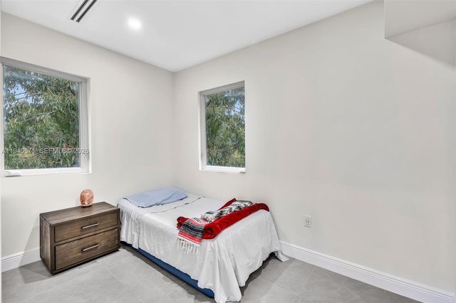 1636 SW 9th St, Miami, FL 33135