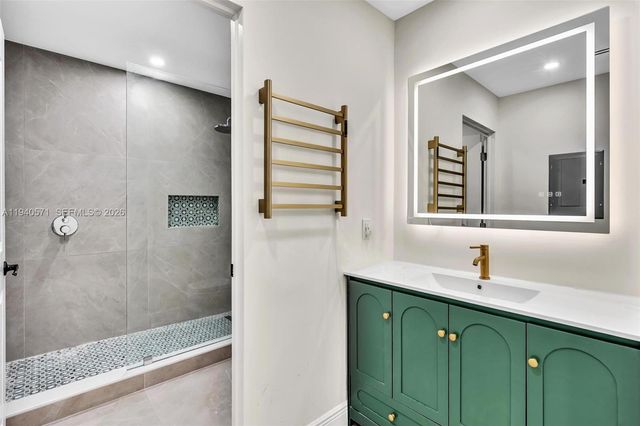 1636 SW 9th St, Miami, FL 33135