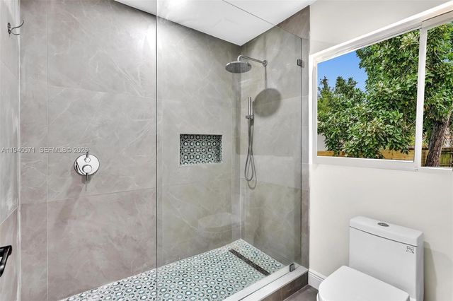 1636 SW 9th St, Miami, FL 33135