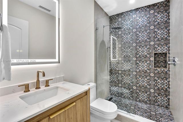 1636 SW 9th St, Miami, FL 33135