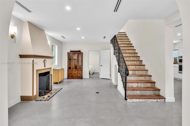 1636 SW 9th St, Miami, FL 33135