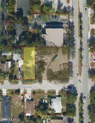 2705 Barrett AVE, Naples, FL 34112