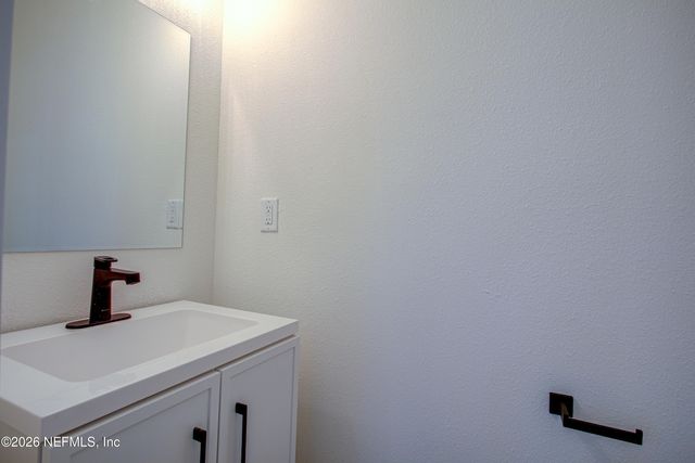 6620 GILLISLEE Drive W, Jacksonville, FL 32209