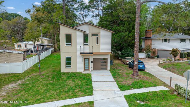 6620 GILLISLEE Drive W, Jacksonville, FL 32209