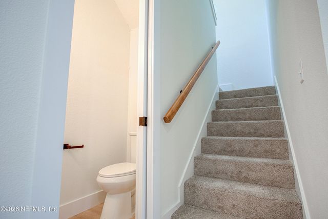 6620 GILLISLEE Drive W, Jacksonville, FL 32209