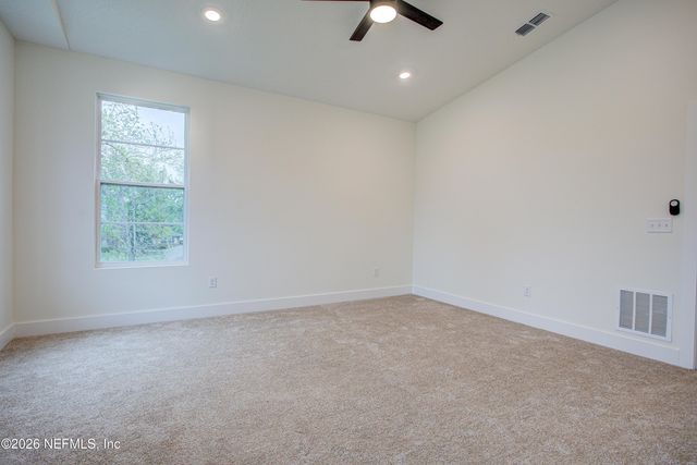 6620 GILLISLEE Drive W, Jacksonville, FL 32209