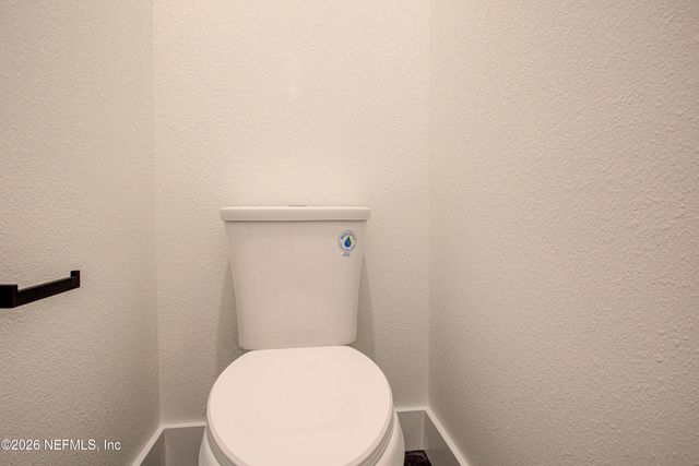 6620 GILLISLEE Drive W, Jacksonville, FL 32209