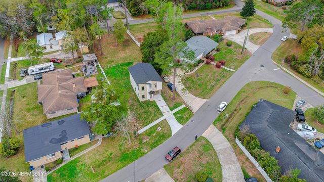 6620 GILLISLEE Drive W, Jacksonville, FL 32209