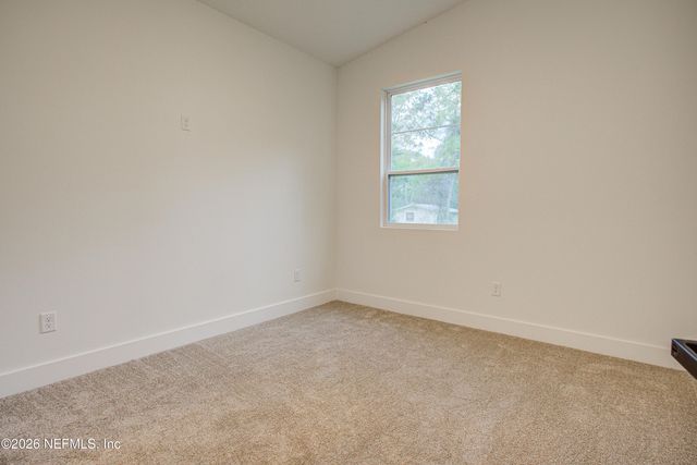 6620 GILLISLEE Drive W, Jacksonville, FL 32209