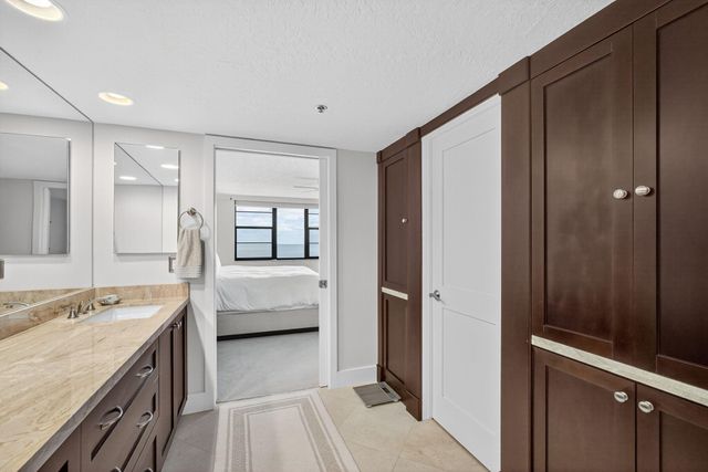 840 Ocean Drive 1004, Juno Beach, FL 33408