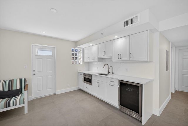 840 Ocean Drive 1004, Juno Beach, FL 33408