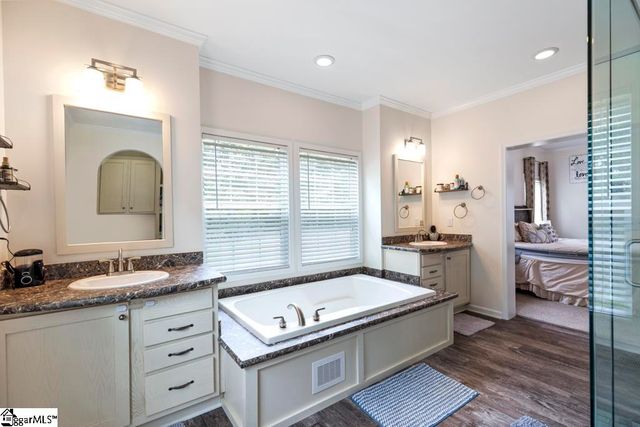 420 Earles Grove Road, Westminster, SC 29693