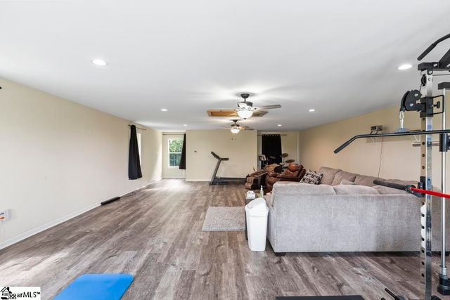 420 Earles Grove Road, Westminster, SC 29693