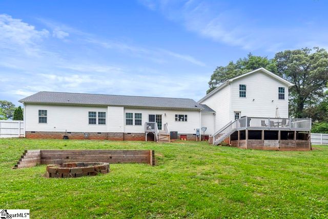 420 Earles Grove Road, Westminster, SC 29693