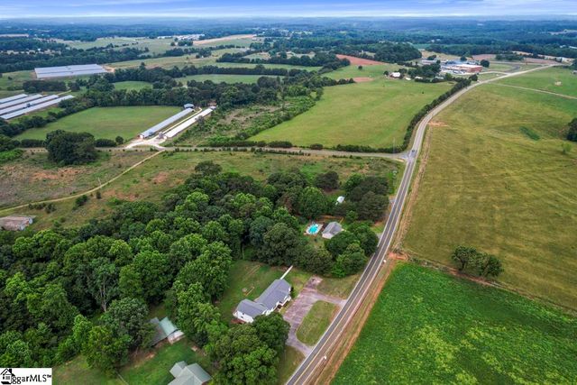 420 Earles Grove Road, Westminster, SC 29693