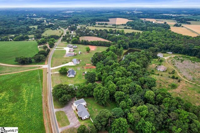 420 Earles Grove Road, Westminster, SC 29693