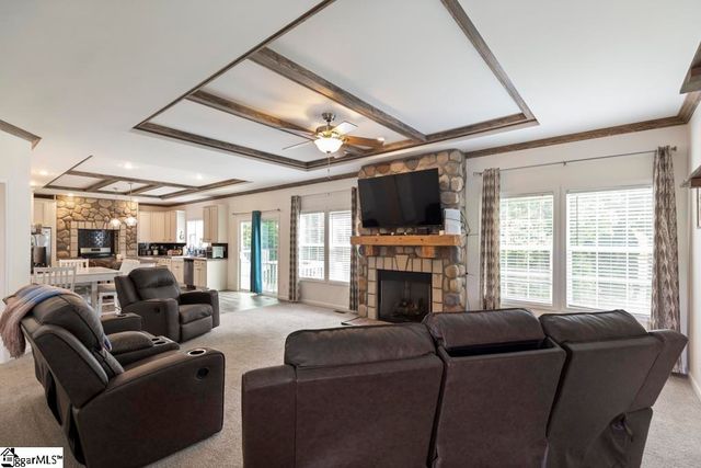 420 Earles Grove Road, Westminster, SC 29693