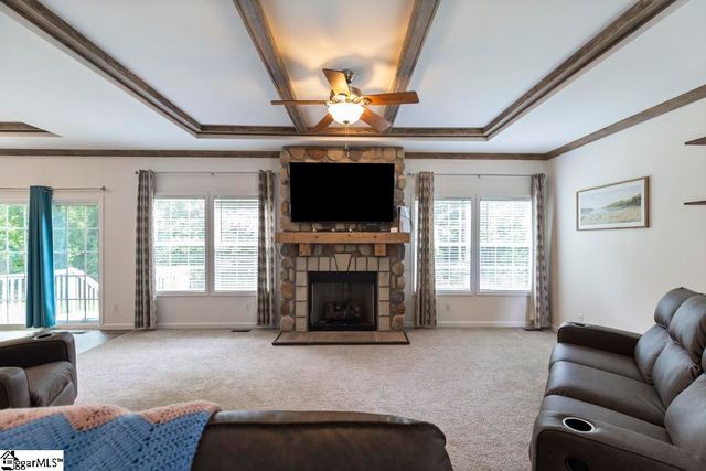 420 Earles Grove Road, Westminster, SC 29693