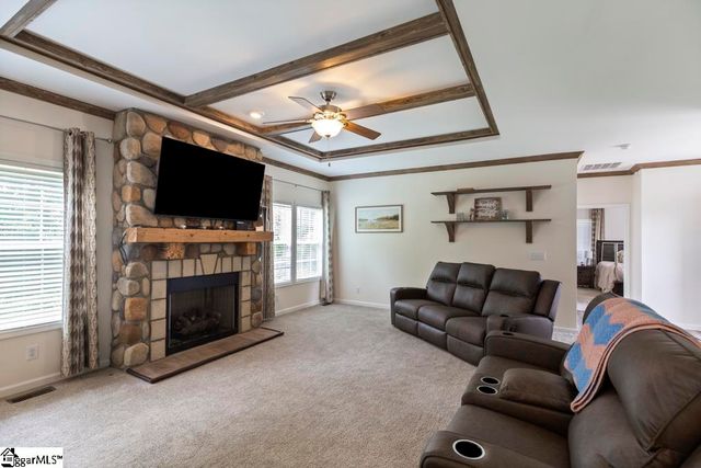 420 Earles Grove Road, Westminster, SC 29693