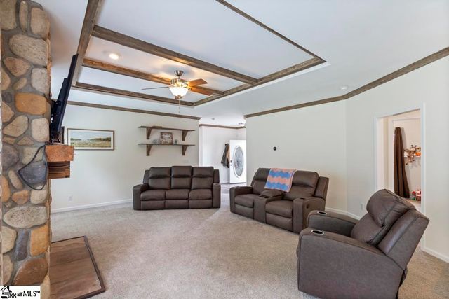 420 Earles Grove Road, Westminster, SC 29693