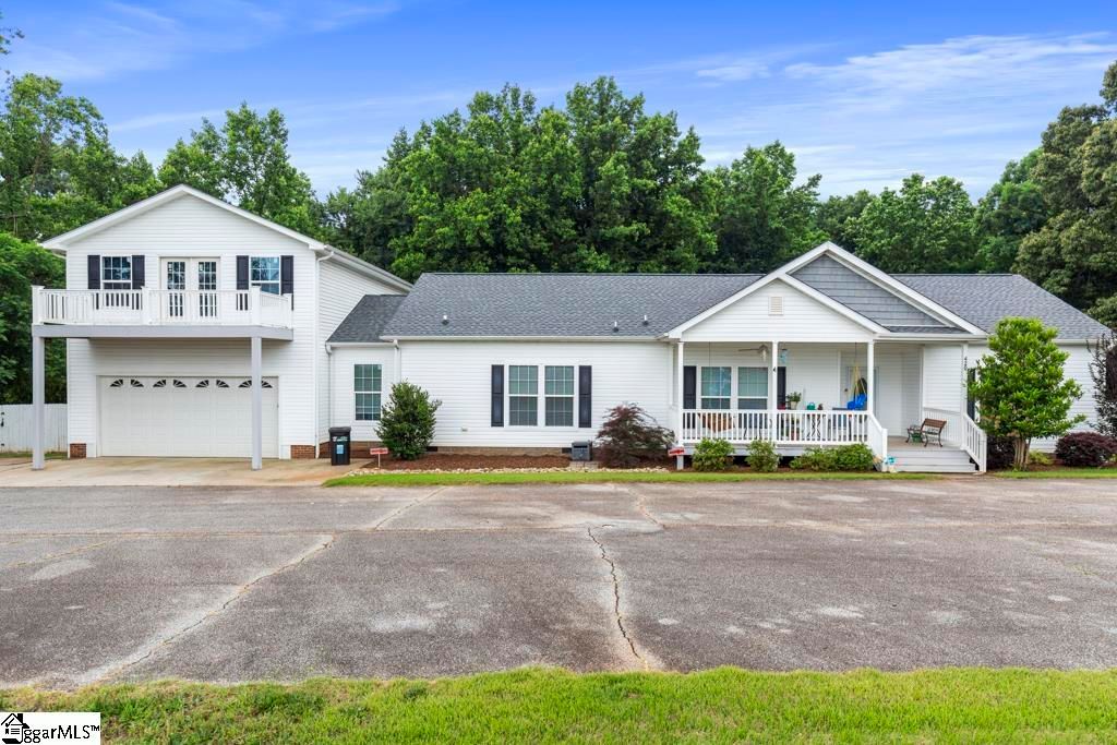 420 Earles Grove Road, Westminster, SC 29693