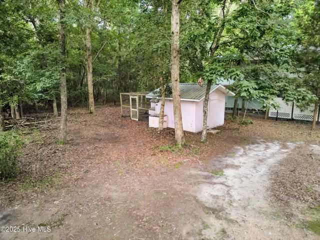 684 W Firetower Road, Swansboro, NC 28584
