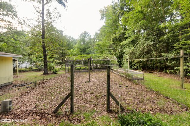 684 W Firetower Road, Swansboro, NC 28584