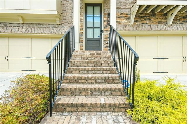 1299 Linden Court NE, Atlanta, GA 30329