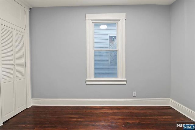 149 Wegman Parkway, Jersey City, NJ 07305
