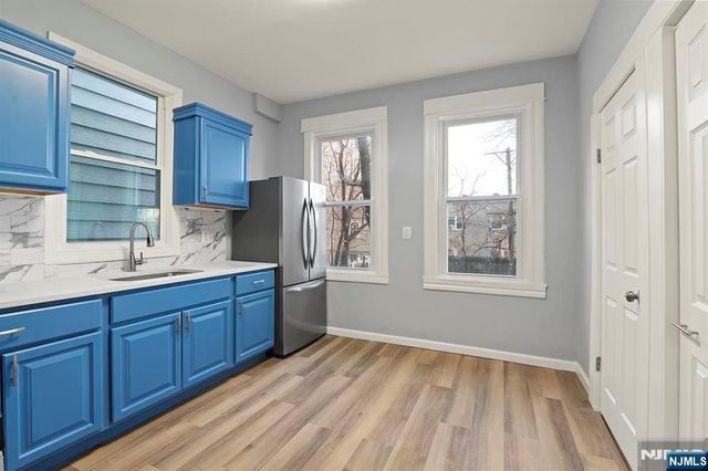 149 Wegman Parkway, Jersey City, NJ 07305