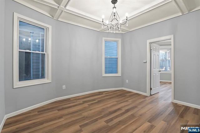 149 Wegman Parkway, Jersey City, NJ 07305