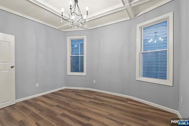 149 Wegman Parkway, Jersey City, NJ 07305