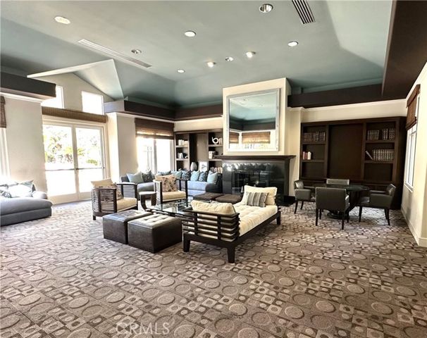 2243 Martin 117, Irvine, CA 92612