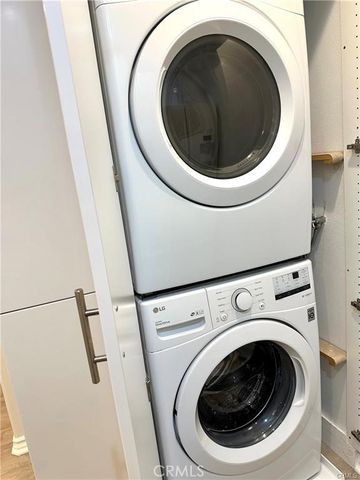 2243 Martin 117, Irvine, CA 92612