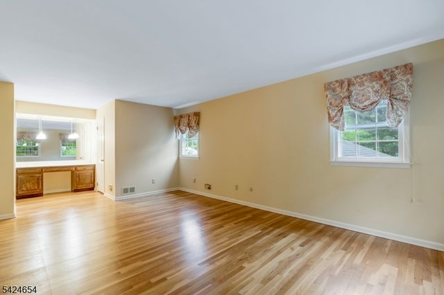 908 Sherwood Rd, Bridgewater Twp., NJ 08807