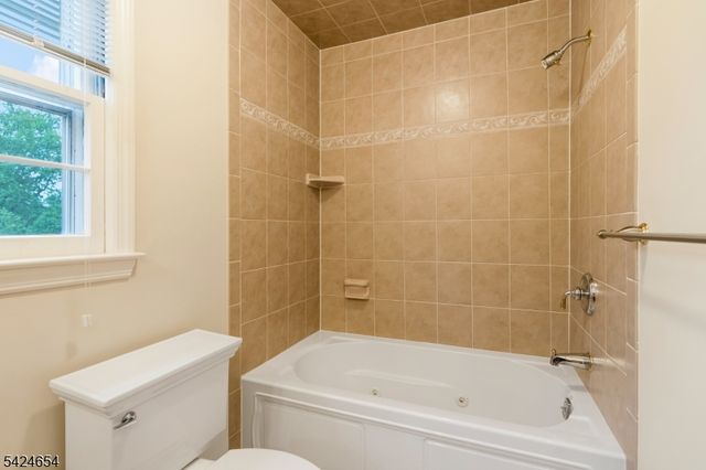 908 Sherwood Rd, Bridgewater Twp., NJ 08807