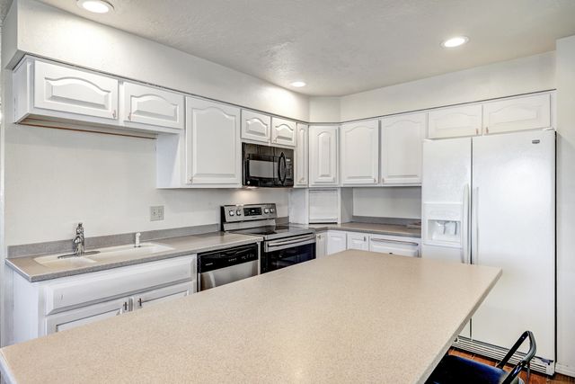 3701 Piermont Drive NE, Albuquerque, NM 87111