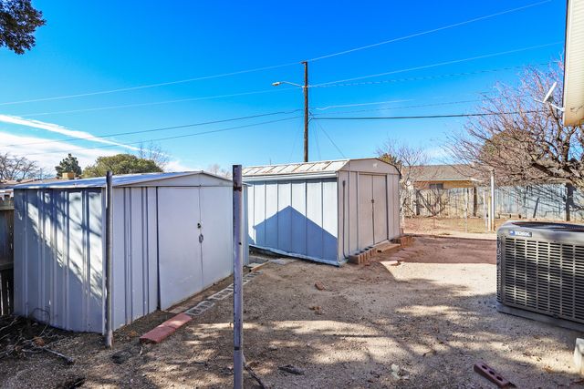 3701 Piermont Drive NE, Albuquerque, NM 87111