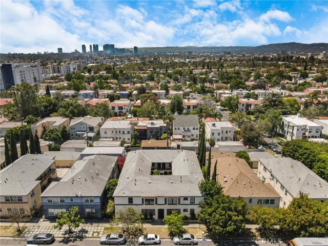 1215 S Fairfax Avenue, Los Angeles, CA 90019