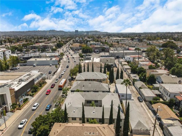 1215 S Fairfax Avenue, Los Angeles, CA 90019