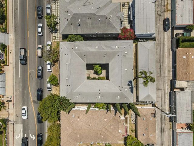 1215 S Fairfax Avenue, Los Angeles, CA 90019