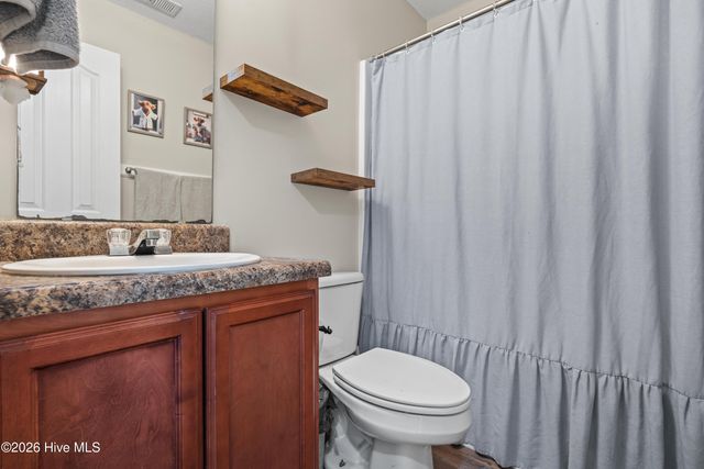 201 Michel Court, Hubert, NC 28539