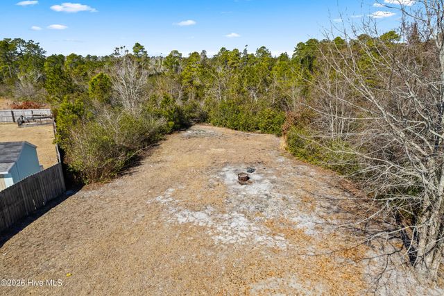 201 Michel Court, Hubert, NC 28539