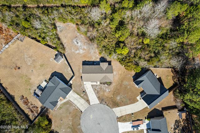 201 Michel Court, Hubert, NC 28539