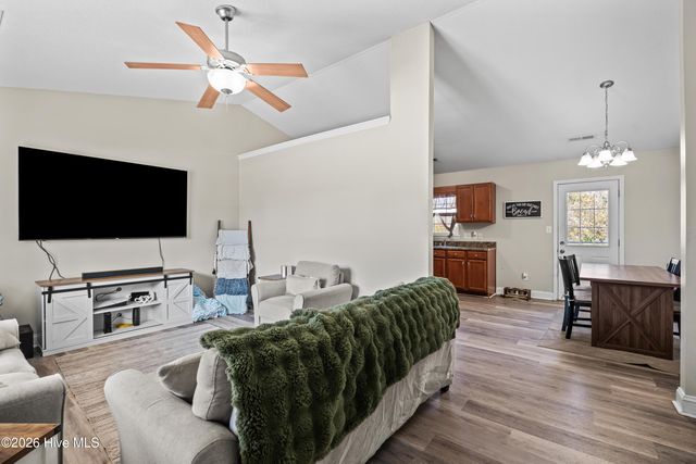 201 Michel Court, Hubert, NC 28539