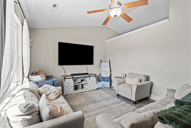 201 Michel Court, Hubert, NC 28539